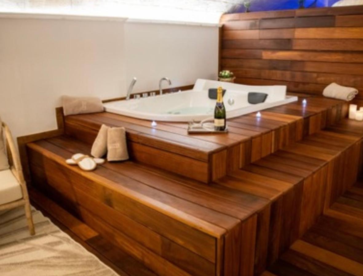 Lc Luxury Apartment Bari Kültér fotó
